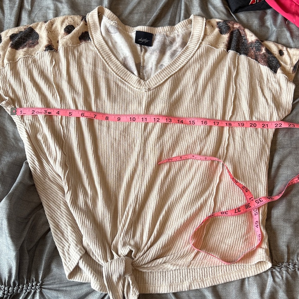 DAYTRIP Sz Large Beige Tie Waist top GUC B1313 - Picture 8 of 9